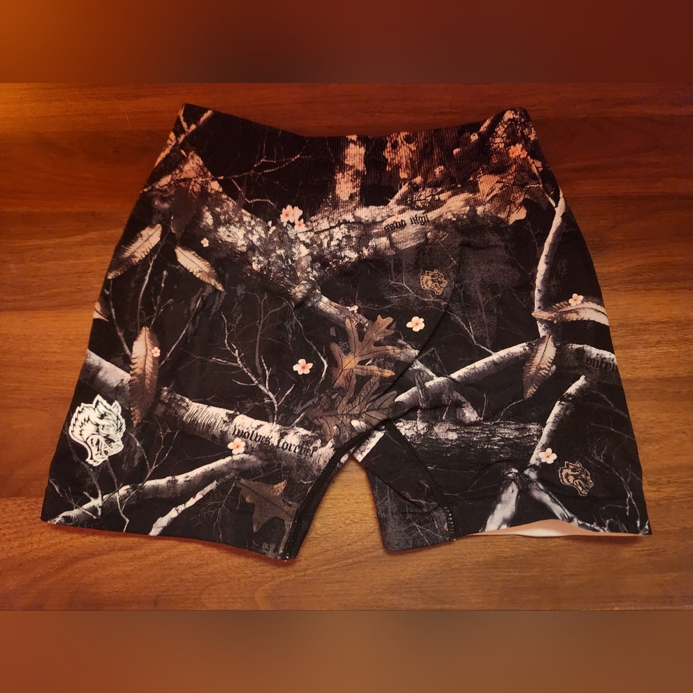 🌲 Rare Darc Sport Camo Shorts With Cherry Blossoms